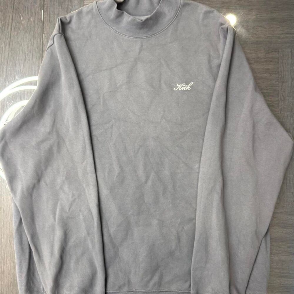 Kith Men's Grey and Navy Sweatshirt